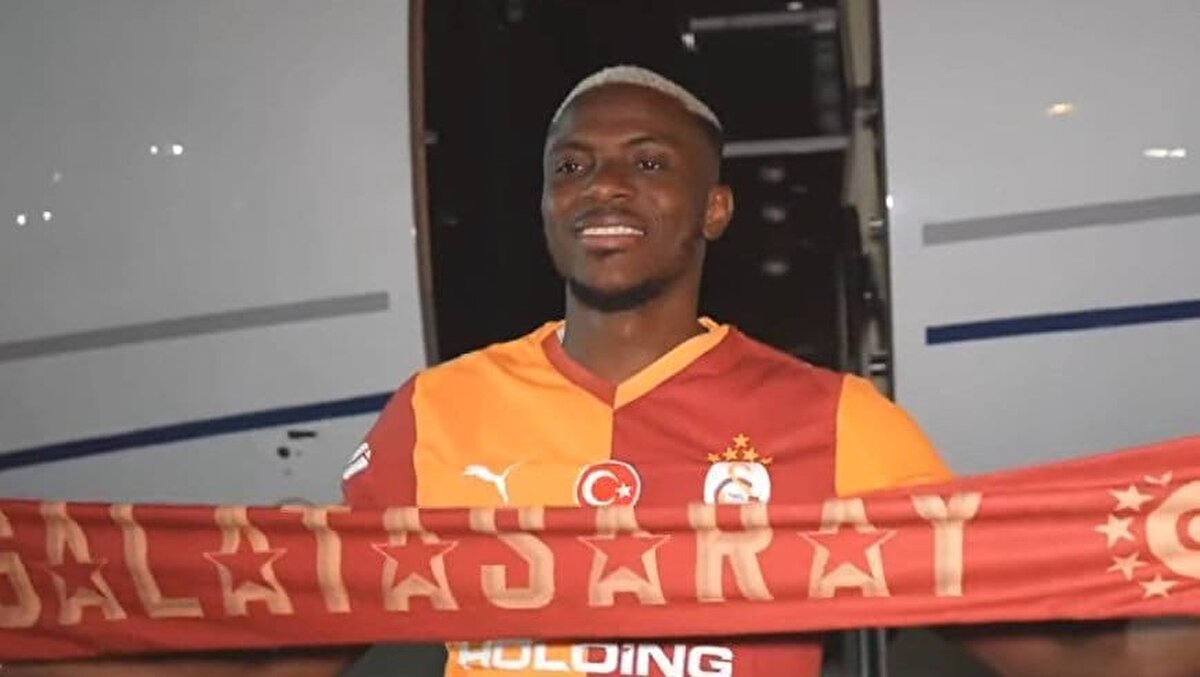 Geride kalan sezon Galatasaray formasını tüm kulvarlarda 41 kez giyen yıldız oyuncu 37 kez gol sevinci yaşarken 8 kez de asist yaptı.