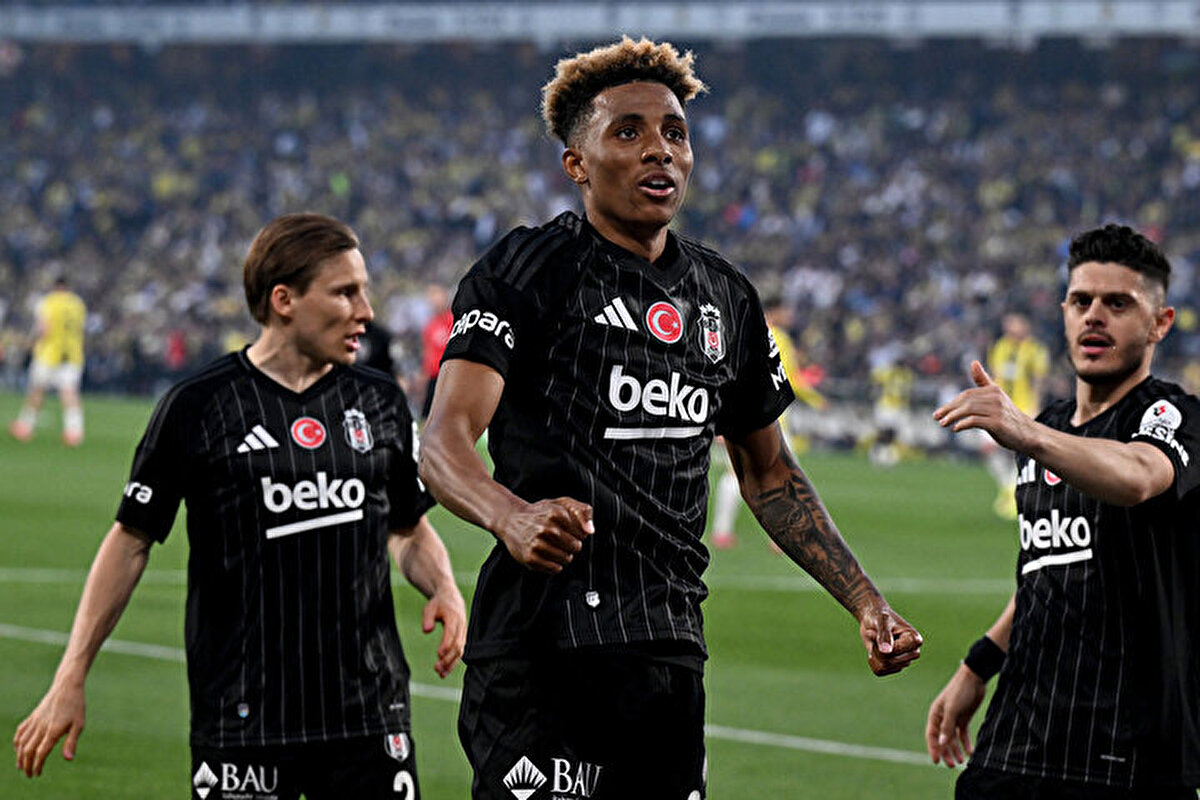 Öte yandan Gedson'un ayrılık sürecinde yaşananlar da ortaya çıktı.<br><br>