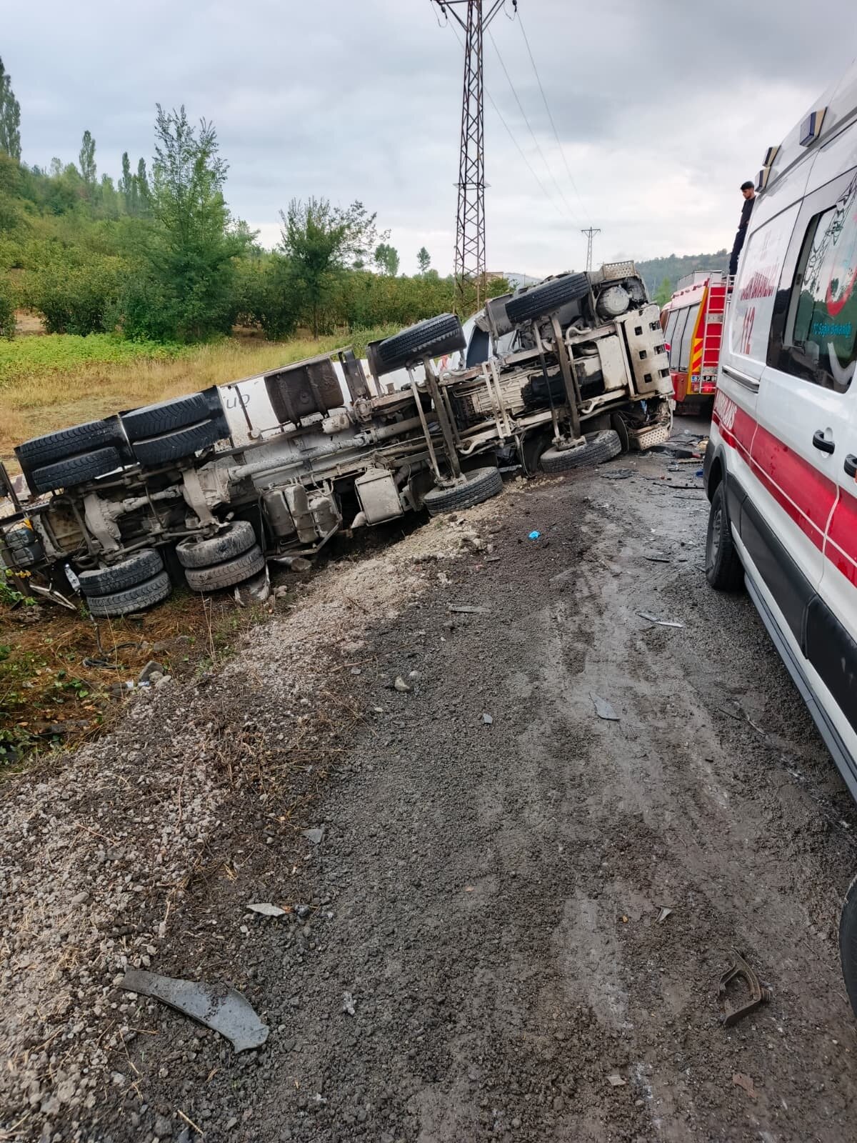 Kaya’nın cansız bedeni otopsi yapılmak üzere Ereğli Devlet Hastanesi’nin morguna kaldırılırken, Aydoğdu da tedaviye alındı.