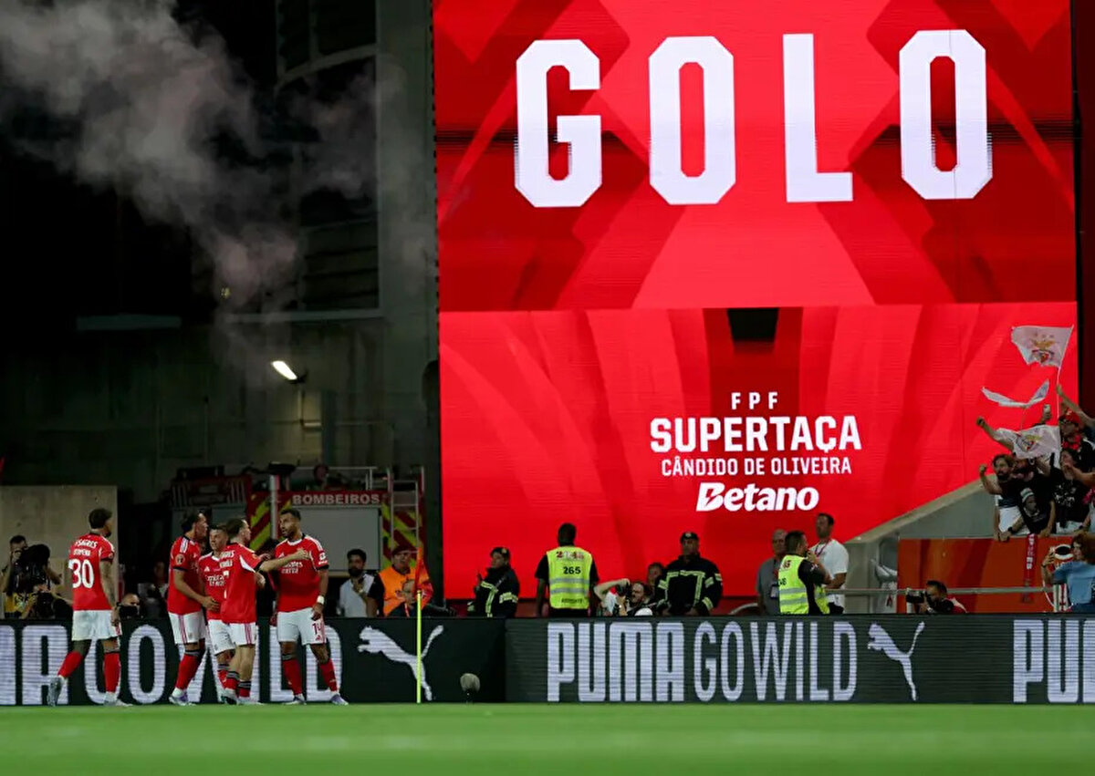 Benfica, Sporting'i Pavlidis'in 50. dakikada kaydettiği golle 1-0 mağlup etti ve kupanın sahibi oldu.<br>