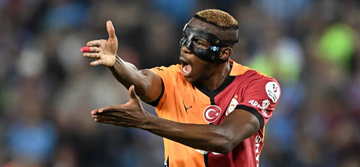 Türkiye Gazetesi'nde yer alan habere göre, Galatasaray sadece Osimhen'in kendisine 4 sezonda toplam 84 milyon euro ödeme yapacak. Bu rakamın vergisi ise 21 milyon euro olacak. Böylece Nijeryalı yıldızın 4 senelik maliyeti 105 milyon euroyu bulacak.<br>
