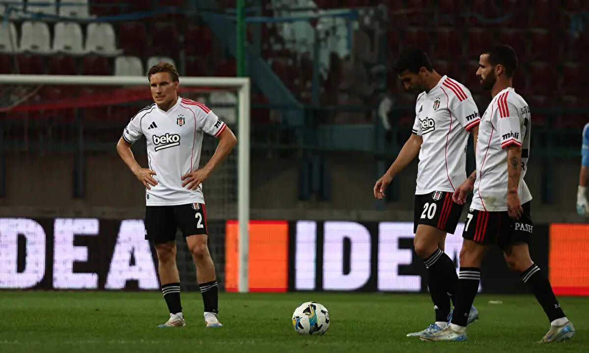 Anadolu Ajansı<br>Siyah beyazlılar yoluna UEFA Konferans Ligi'nde devam edecek. Beşiktaş efsanesi Nihat Kahveci, Kontraspor Youtube kanalında siyah beyazlıları eleştirdi.