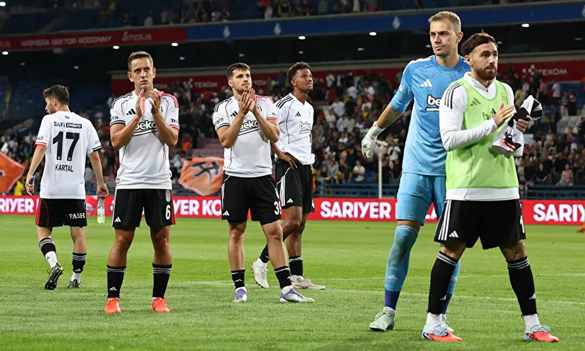 Anadolu Ajansı<br>Beşiktaş, UEFA Avrupa Ligi 2. eleme turunda Shakhtar Donetsk'e 4-2 ve 2-0 yenilerek turnuvaya veda etti.