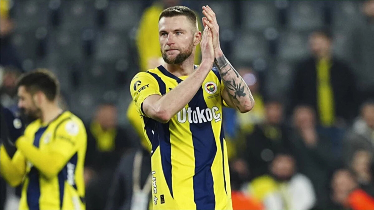 Şu ana kadar Jhon Duran, Tarık Çetin, Archie Brown, Nelson Semedo ve Milan Skriniar transferlerini duyuran sarı lacivertli ekip, kanat takviyesi de planlıyor.<br>