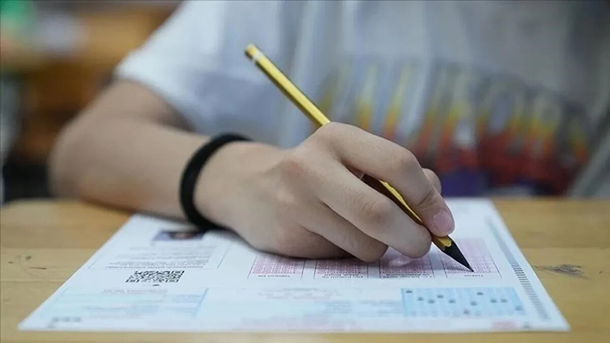 Üniversite kayıtları ne zaman yapılacak?<br><br>Elektronik kayıtlar: 1-3 Eylül 2025<br><br>Üniversitelerde bizzat kayıtlar: 1-5 Eylül 2025