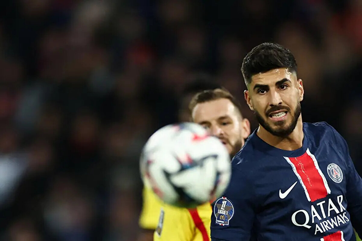 Transferde vites yükselten Fenerbahçe'nin PSG forması giyen Marco Asensio'yu da renklerine bağlamaya yakın olduğu konuşuluyor.<br>