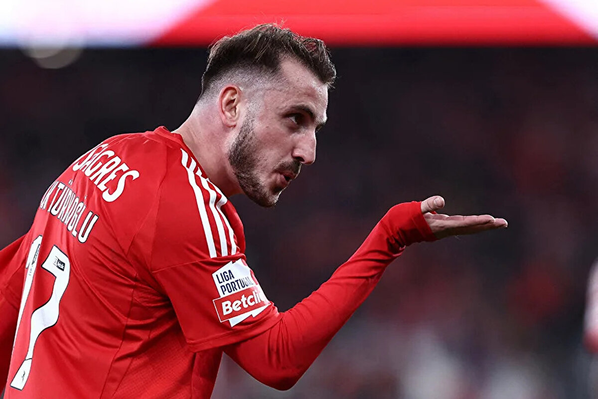 Fenerbahçe Kulübü Başkanı Ali Koç'ım önümüzdeki günlerde bizzat Mario Branco ile pazarlık yapacağı aktarıldı.