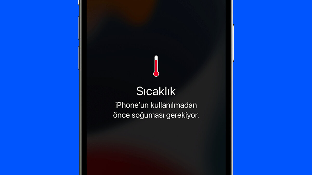4. Aşırı ısınmaya neden olmak<br>Oyun oynamak ya da yüksek işlem gücü gerektiren uygulamaları uzun süre kullanmak, telefonun aşırı ısınmasına neden olabilir. Isınan bir cihazı kullanmaya devam etmek, batarya performansını hızla düşürür. Bu gibi durumlarda telefonu dinlendirmek en doğru adımdır.