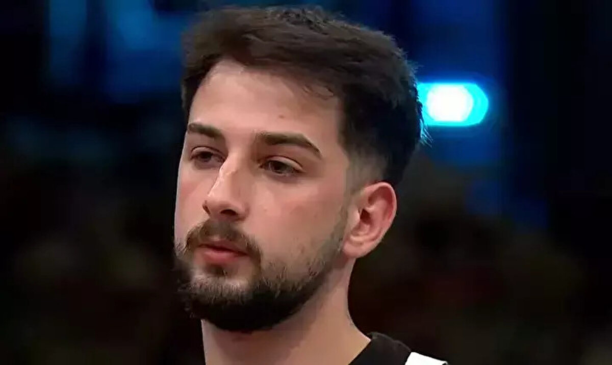 MasterChef ana kadroya seçilen 20. yarışmacı kim oldu?<br><br>MasterChef Türkiye'nin 20. ve son ana kadro yarışmacısı İlhan oldu.