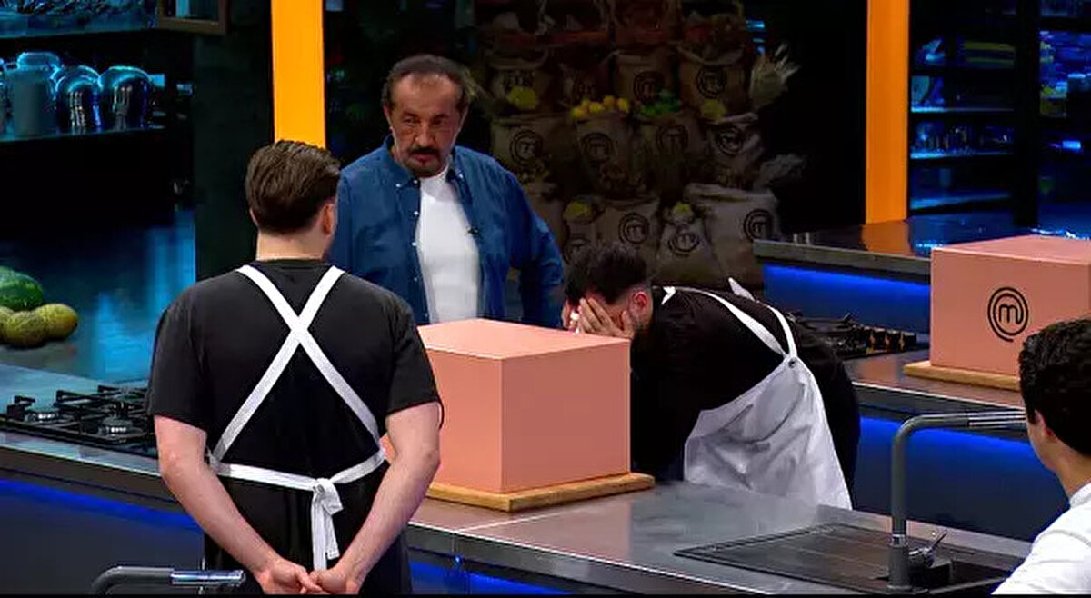 1. Grup Yarışmacıları:<br>Ana Kadroya Giren 1. Yarışmacı: Furkan<br><br>Ana Kadroya Giren 2. Yarışmacı: Eylül<br><br>Ana Kadroya Giren 3. Yarışmacı: Çağatay<br><br>Ana Kadroya Giren 4. Yarışmacı: Onur<br><br>Ana kadroya giren 5. Yarışmacı: Hilal<br><br>MasterChef ana kadroya yedeklerden Elif, Bilal, Meryem ve Doğan dahil oldu.