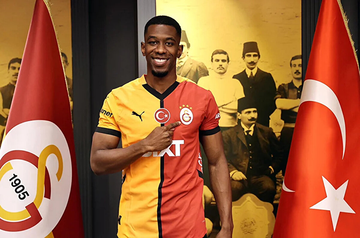 Galatasaray'da 9 maça çıkan 26 yaşındaki stoper gol ve asist katkısı yapamadı.<br>