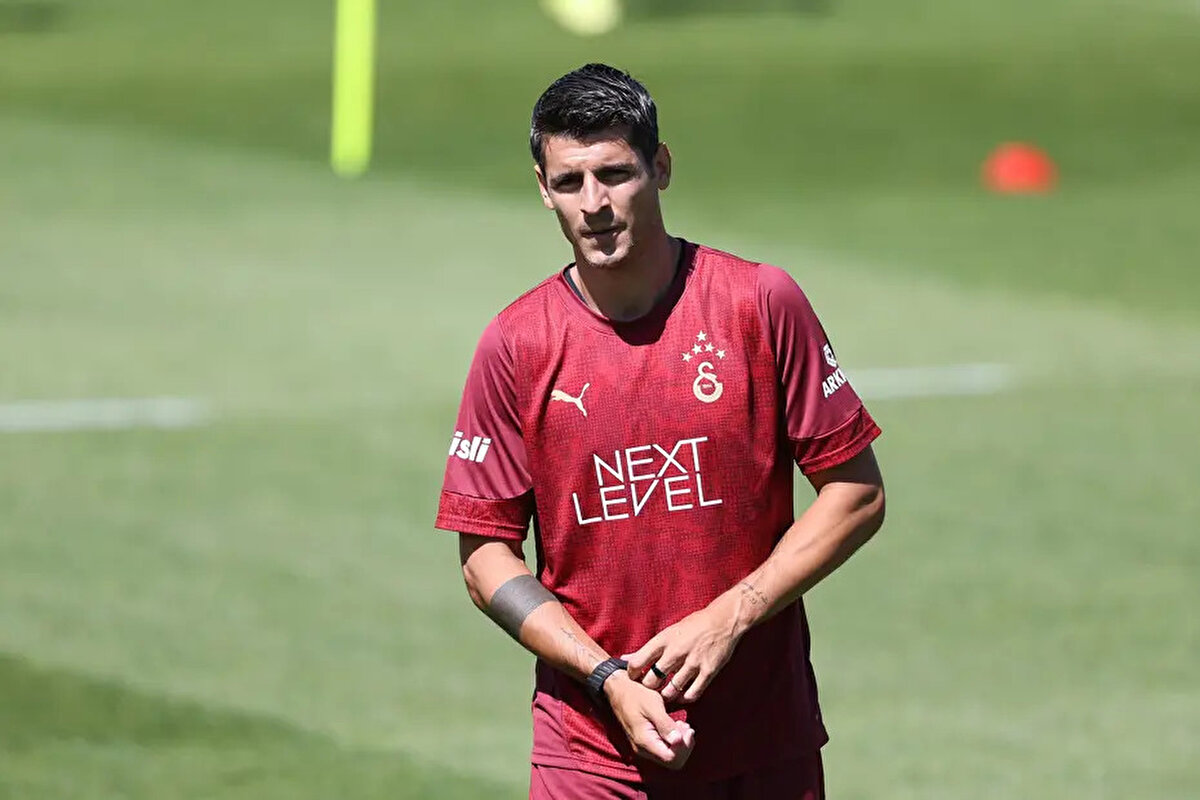 Alvaro Morata'nın Galatasaray macerası son buluyor. Milan'dan satın alma opsiyonuyla kiralanan İspanyol forvet, sarı-kırmızılılardan ayrılma kararı almıştı.