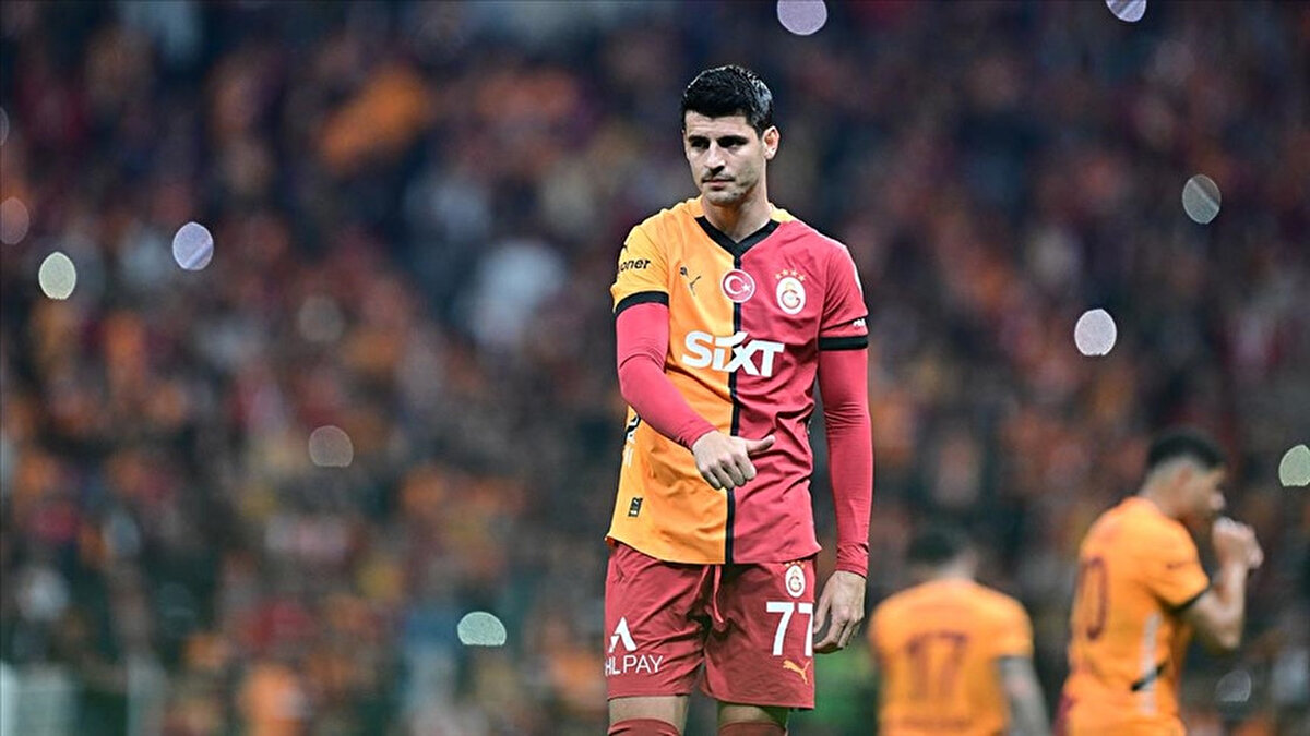Morata için Galatasaray'a 3 milyonluk teklif<br><br>Haberde Como'nun İspanyol forvet için Galatasaray'a 3 milyon euro ödemeye hazır olduğu ve transferin kısa süre içinde sonuçlandırılmasının beklendiği aktarıldı.