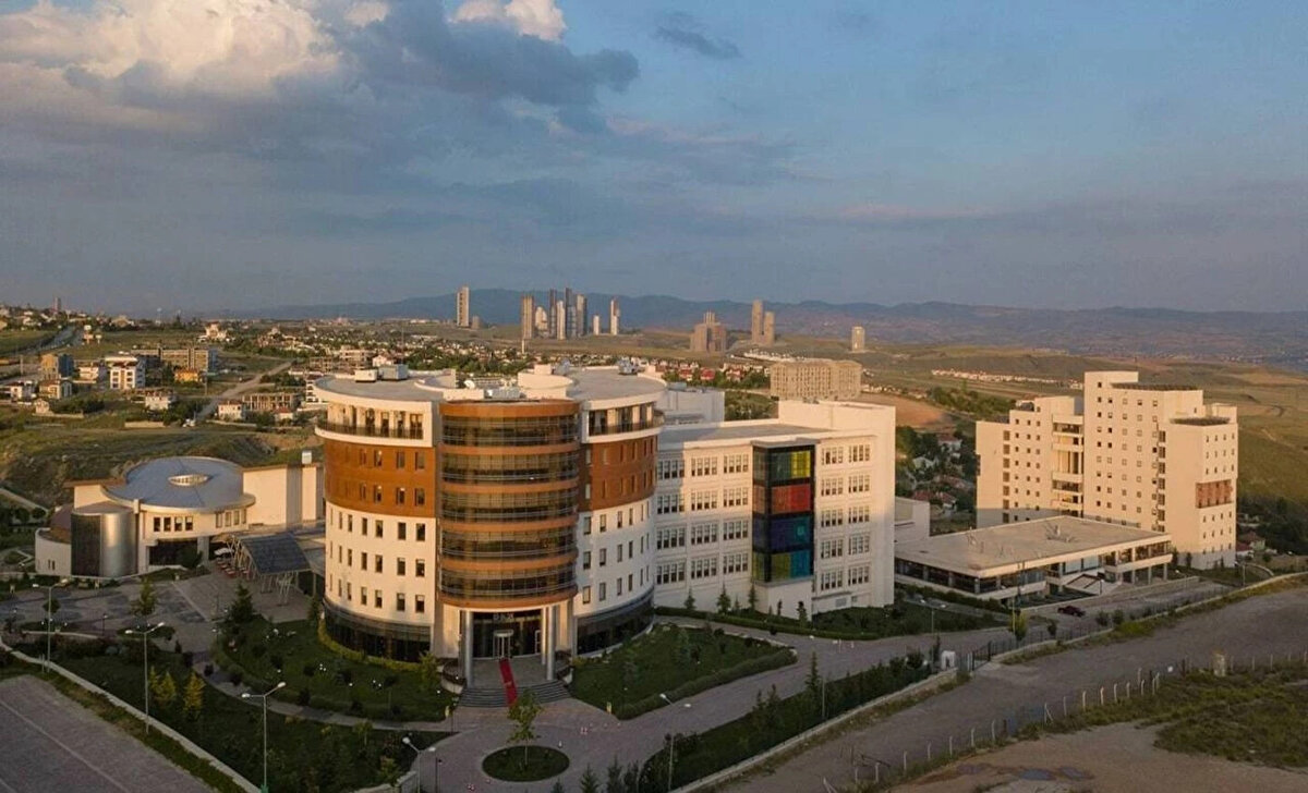 Ufuk Üniversitesi<br>750 bin TL