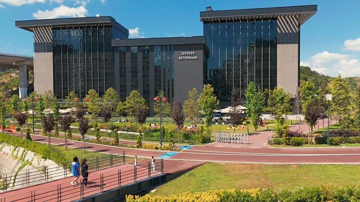 İstinye Üniversitesi<br>Yüzde 50 burslu 750.000 TL