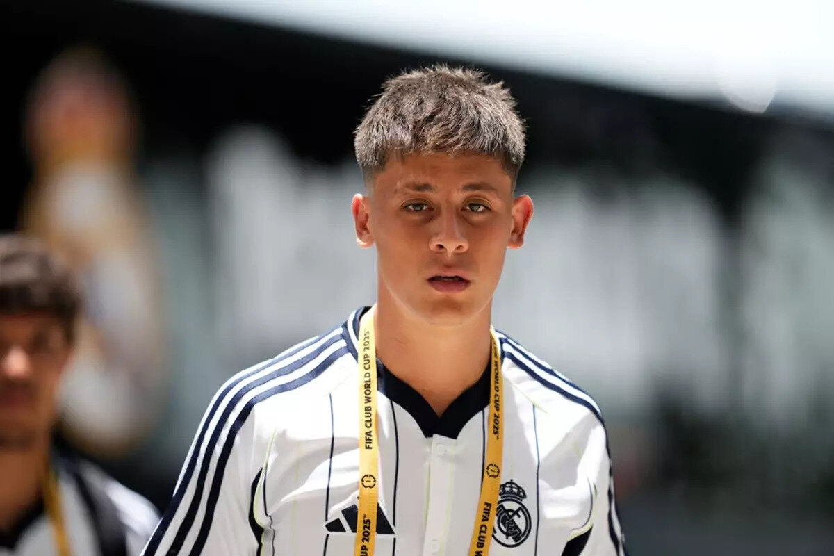  Haberde, Arda Güler'in Real Madrid'e transfer olduğu günden bu yana 10 kilo kas kütlesi kazandığı ifade edildi.