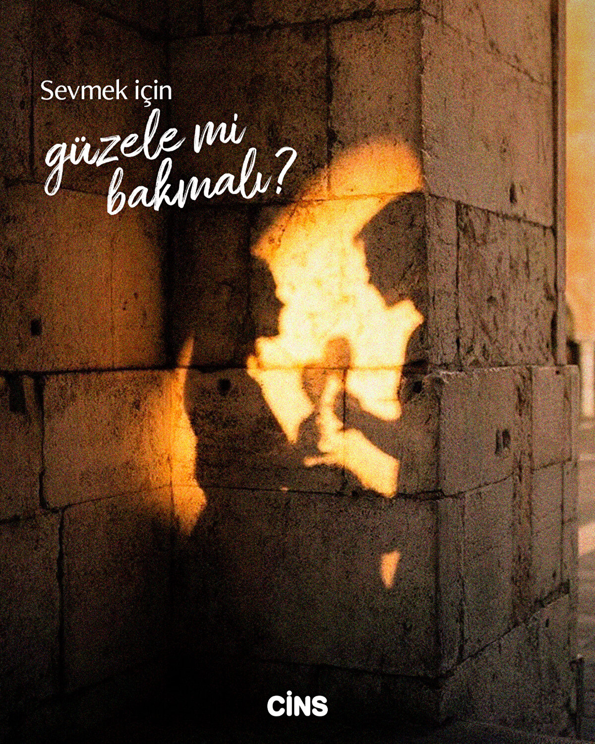 Sevmek için güzele mi bakmalı?