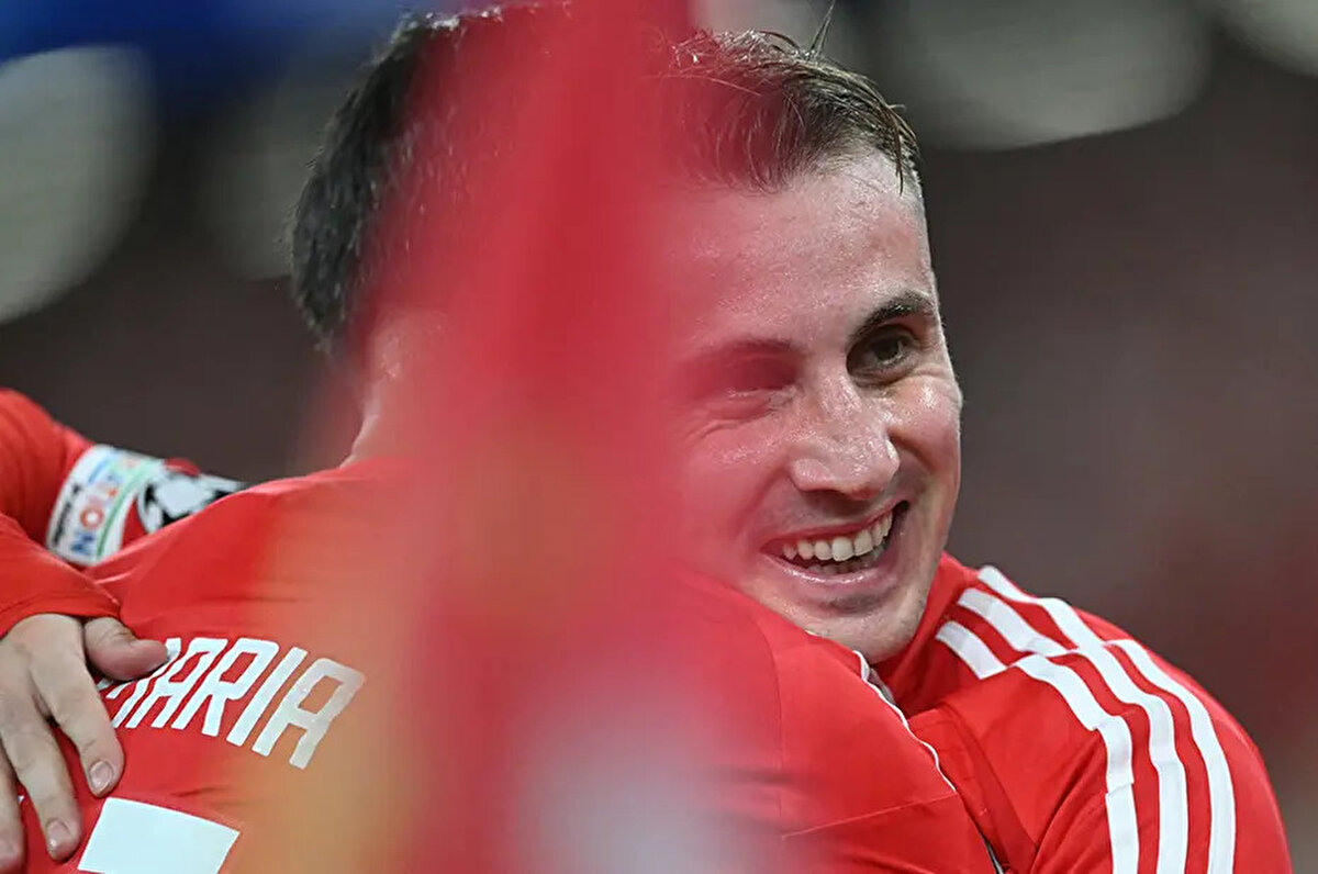 Şampiyonlar Ligi 3. elemesinde Nice ile karşılaşacak Benfica'da Kerem Aktürkoğlu sakatlığı nedeniyle kadroya alınmadı. 