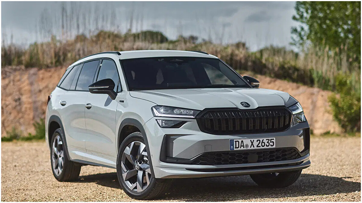 Yeni Kodiaq ve Elektrikli Enyaq’ta Son Durum<br><br>Geniş aileler için tasarlanan Yeni Kodiaq Prestige 1.5 TSI mHEV 150 PS DSG, %90 ÖTV oranı kapsamında 3.729.500 TL fiyatla bayilerde yerini aldı.