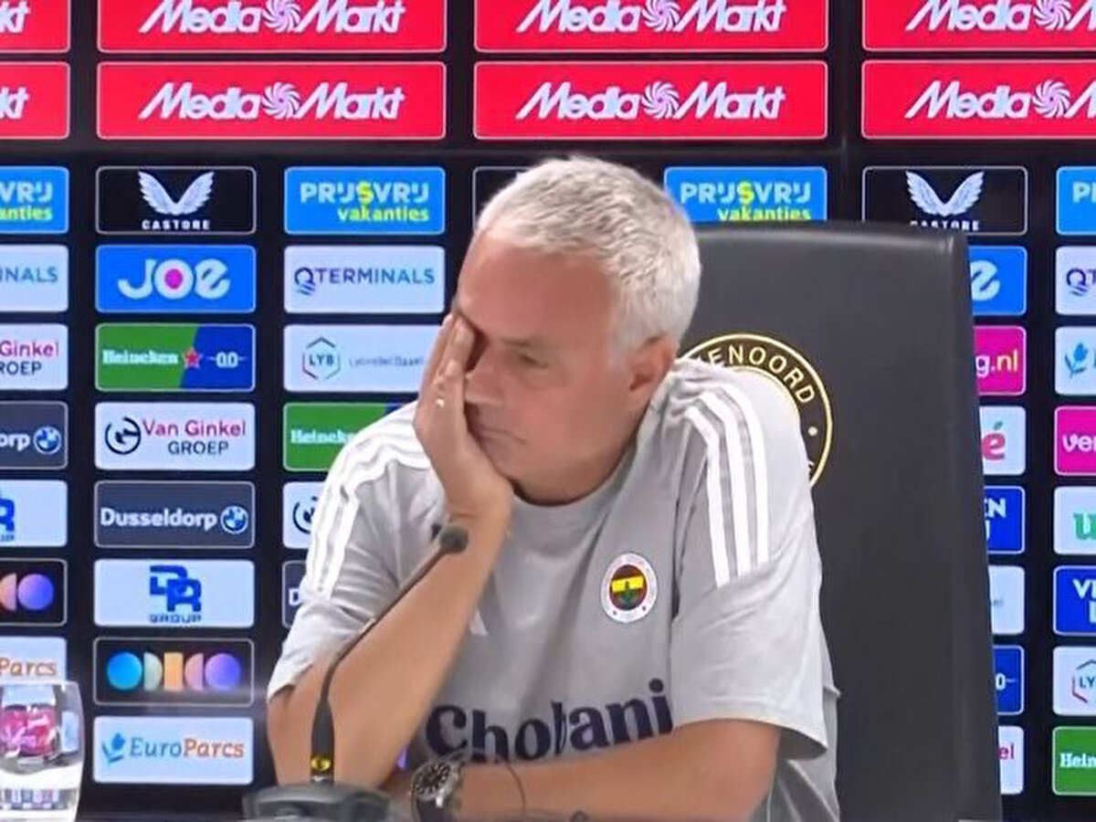 Ben daha önce bu statta hiç kazanamadım ama bu takıma karşı rövanşları hep kazandım. Tur şansını hala yüzde 50 olarak görüyorum. Şimdiden İstanbul'a, Kadıköy'e, cehenneme hoş geldiniz.<br>