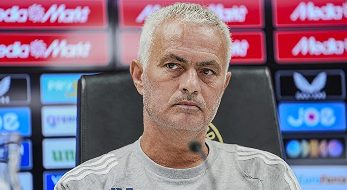 İkinci yarıda plan değiştirmedik. Değişikliklerden önce de takımın performansı iyiydi. Bu oyuncular inanılmaz kaliteliler. Jhon iyi bir hazırlık bir dönemi geçiremese de onun varlığı her zaman faydalı oluyor. İkinci yarıda çok iyi bir oyun sergilediğimizi düşünüyorum. <br>