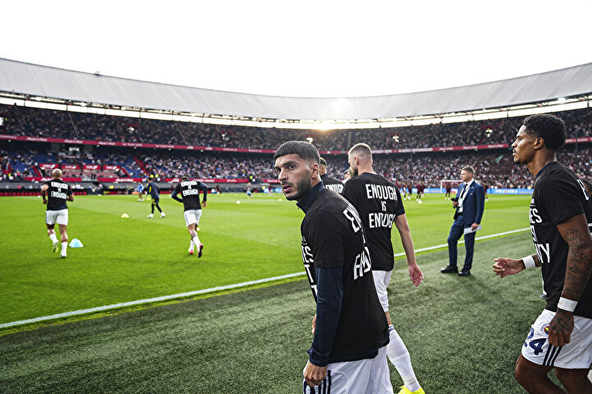 Fenerbahçeli futbolcu Oğuz Aydın, karşılaşma sonrasında gelen tepkiler üzerine sosyal medya hesaplarını kapattı.<br><br>