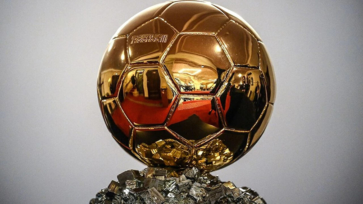 Herkesin merakla beklediği Ballon d'Or töreni için geri sayıma geçilirken organizasyon adayları açıklamaya başladı.<br><br>