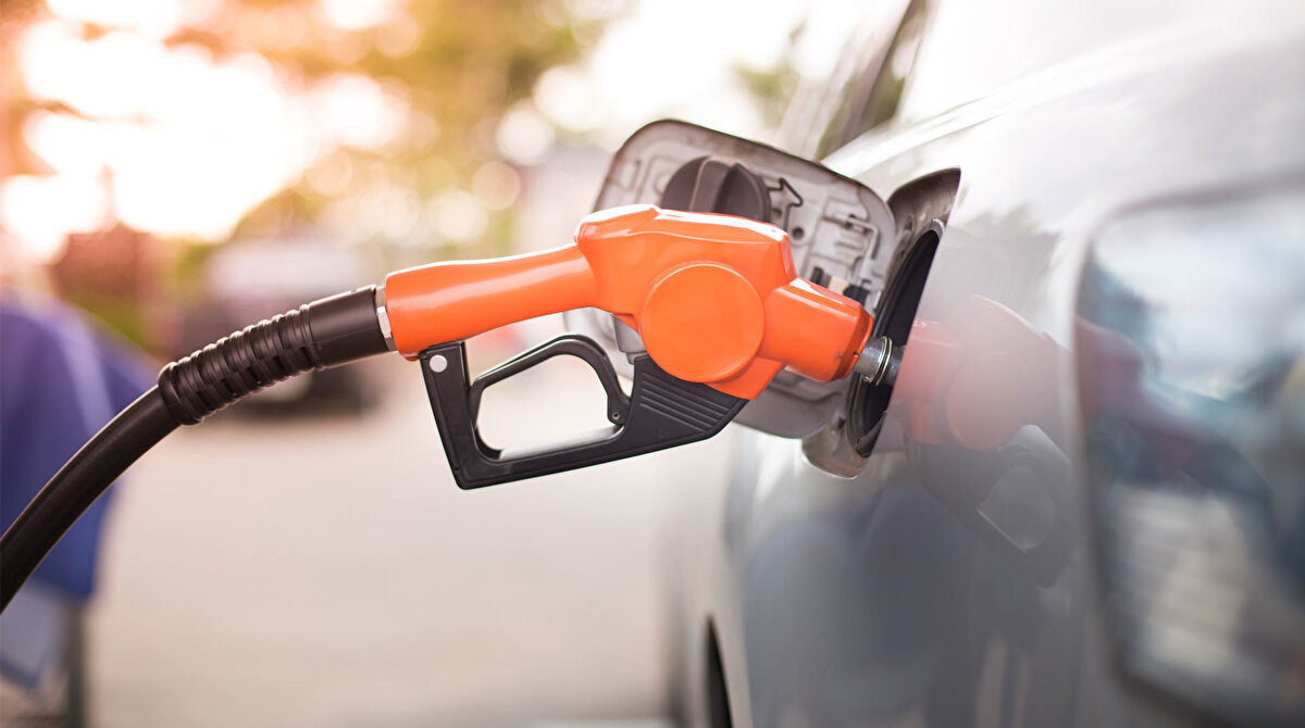 İşte 7 Ağustos 2025 tarihi itibarıyla üç büyük ildeki benzin, motorin ve otogaz (LPG) fiyatları...<br><br>7 Ağustos 2025 Güncel Akaryakıt Fiyatları