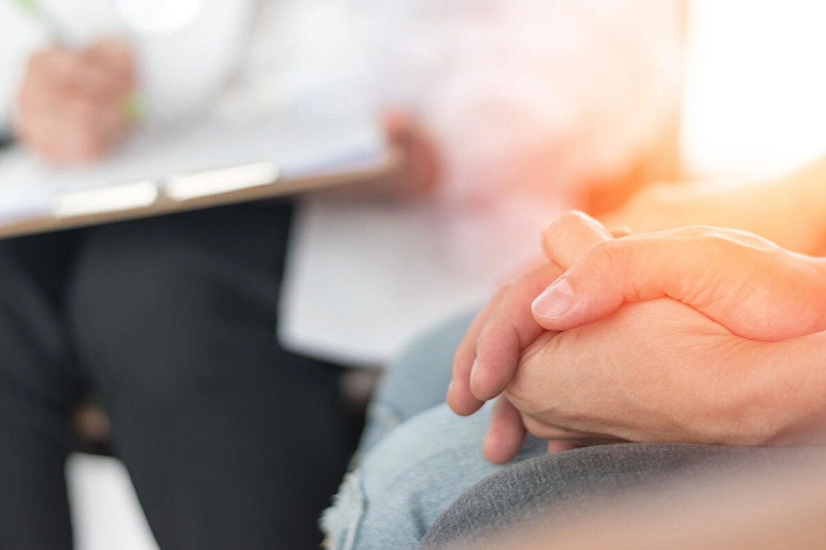 Kısırlık salgını her yerde<br><br>Zengin-fakir, köylü-şehirli ayırımı yapmaksızın kısırlık salgını her yerde.<br><br>Erkekler sperm miktarı ve kalitesini, kadınlar ise fıtrî doğurganlığını önemli ölçüde kaybetti.<br><br>