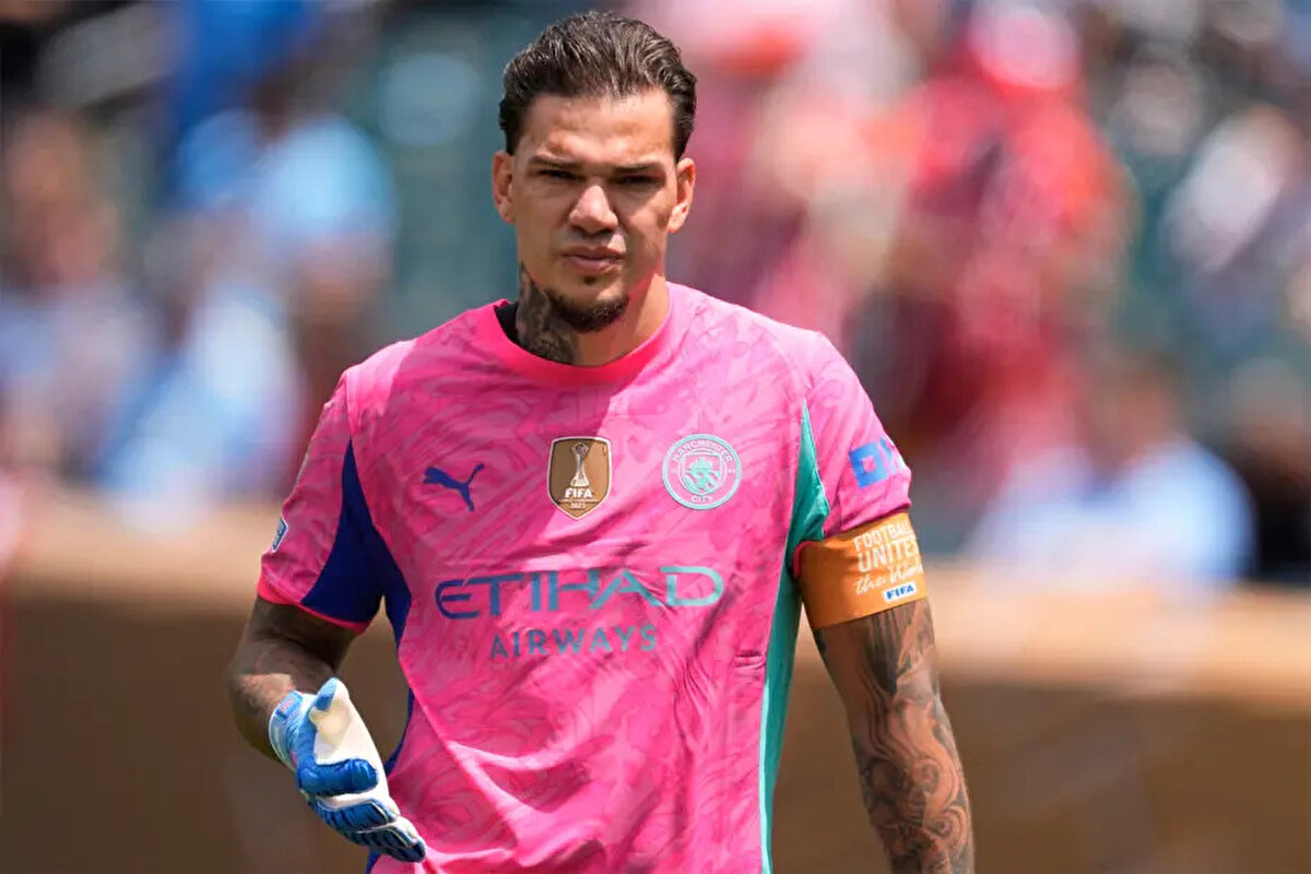 Galatasaray'da gündem kaleci transferi. Ederson'u listenin ilk sırasına yazan sarı-kırmızılılar, mutlu sona yaklaşıyor.<br>