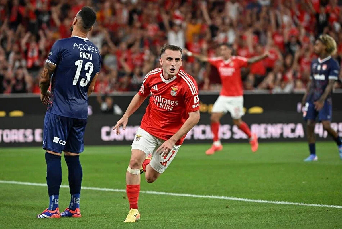 Rui Costa'dan izin çıkmadı<br><br>Benfica Başkanı Rui Costa, play-off turu öncesinde Benfica-Fenerbahçe eşleşmesi olursa Kerem'in transferine kesinlikle izin vermeyecek.