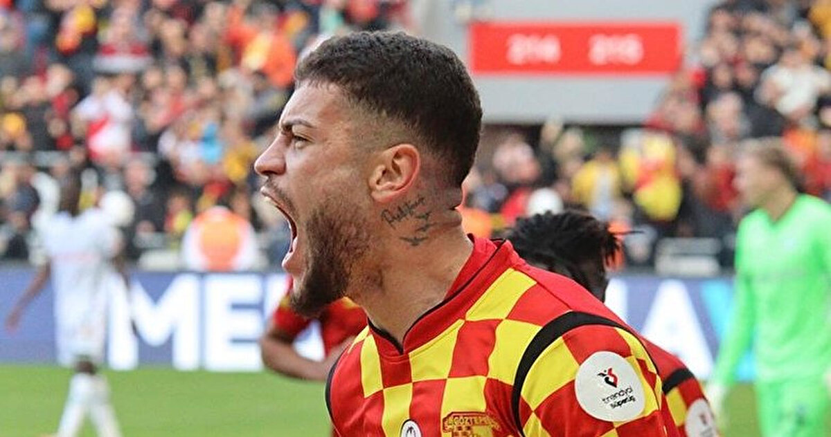 Romulo'nun Leipzig'e transferinin 20 milyon euronun üzerinde bir bedelle gerçekleşmesi bekleniyor.<br>