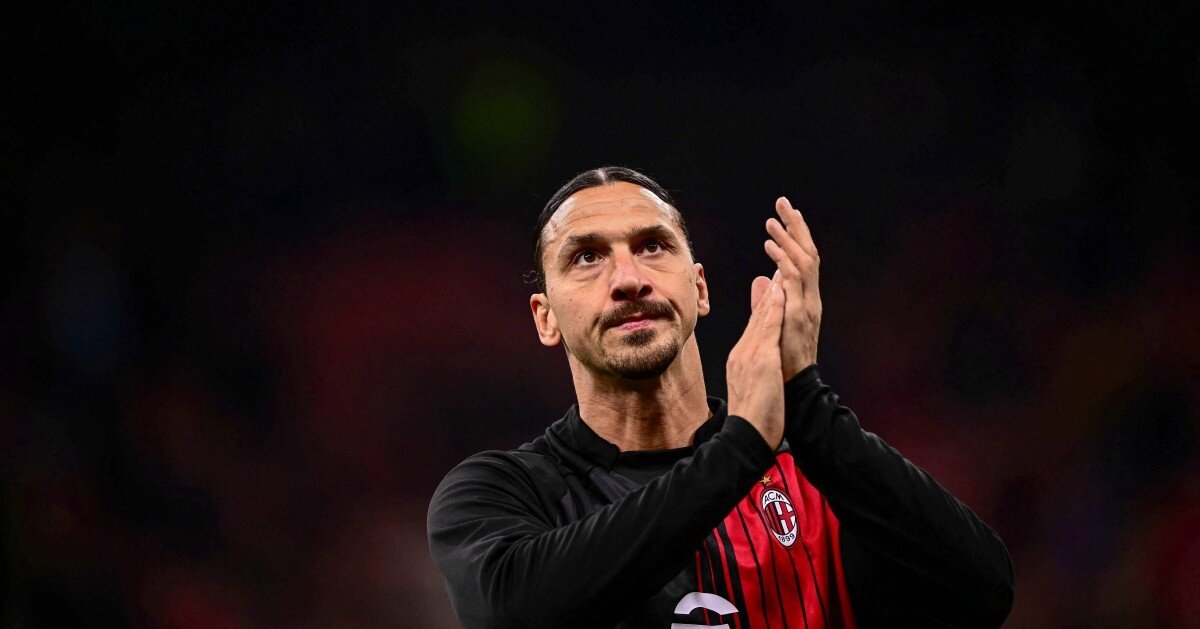 <br><br>7)  ZLATAN İBRAHIMOVIÇ  |  Emekli<br><br><br><br>190 MİLYON DOLAR<br>