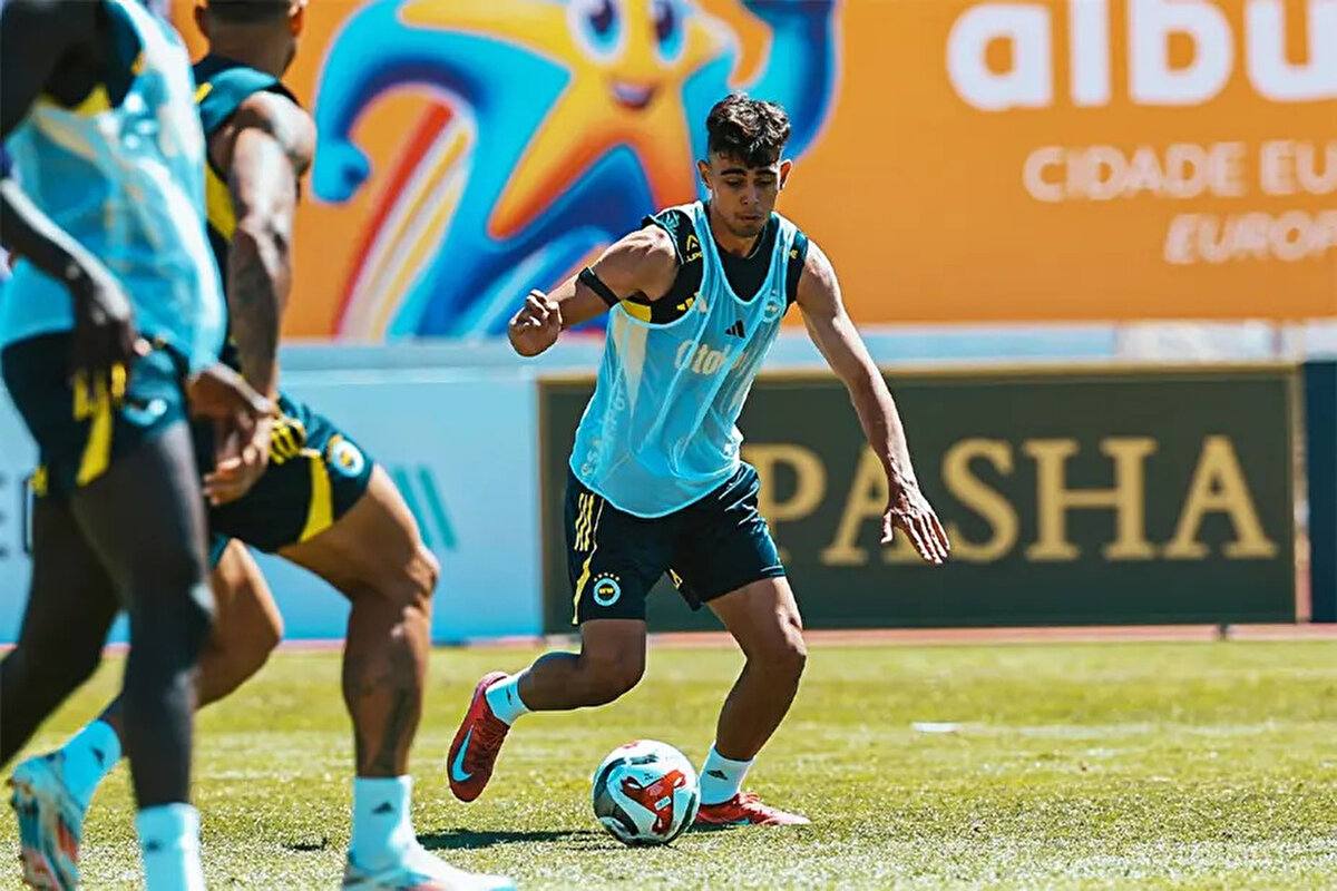 Çağrı Fedai'nin sözleşmesinde 1000 dakika oynama zorunluluğu olduğu ve bunun gerçekleşmemesi halinde kontratta cezai madde bulunduğu haber detayında yer aldı.<br>