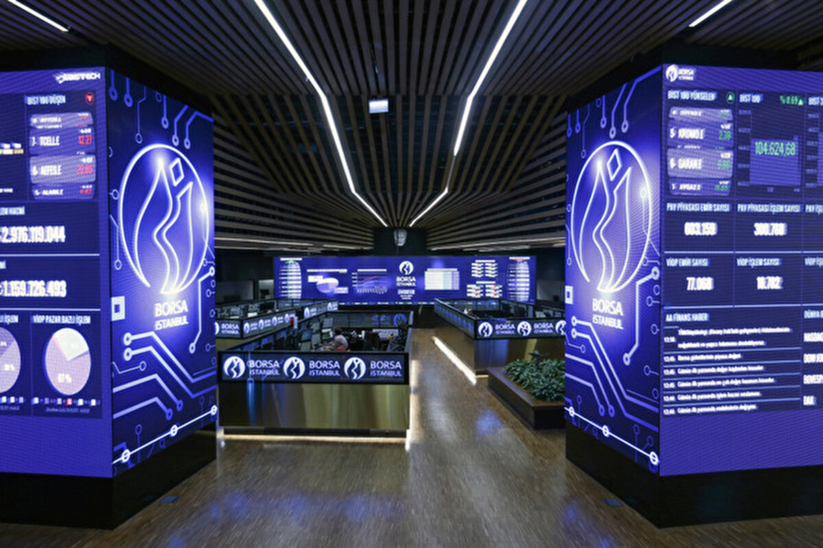 Yatırımcılara Üç Farklı Seçenek<br><br>Damla Kent Gayrimenkul Sertifikası yatırımcılarına 3 farklı avantaj sunuyor:<br><br>Asli Edim (Konut Sahipliği): Yeterli sayıda sertifika biriktiren yatırımcılar 2026-2028 arasında doğrudan konut sahibi olabilecek.<br><br>Tali Edim (Gelir Ortaklığı): Yeterli sertifikaya ulaşamayanlar, proje sonunda açık artırmayla satılan konutlardan elde edilen gelirden pay alacak. Satılamayan konutlar TOKİ tarafından ekspertiz değerinin %80’i üzerinden satın alınacak.<br><br>Borsa Alım-Satım: Sertifikalar “DMLKT” koduyla Borsa İstanbul’da işlem görerek yatırımcılara kolay alım-satım imkanı sağlıyor.