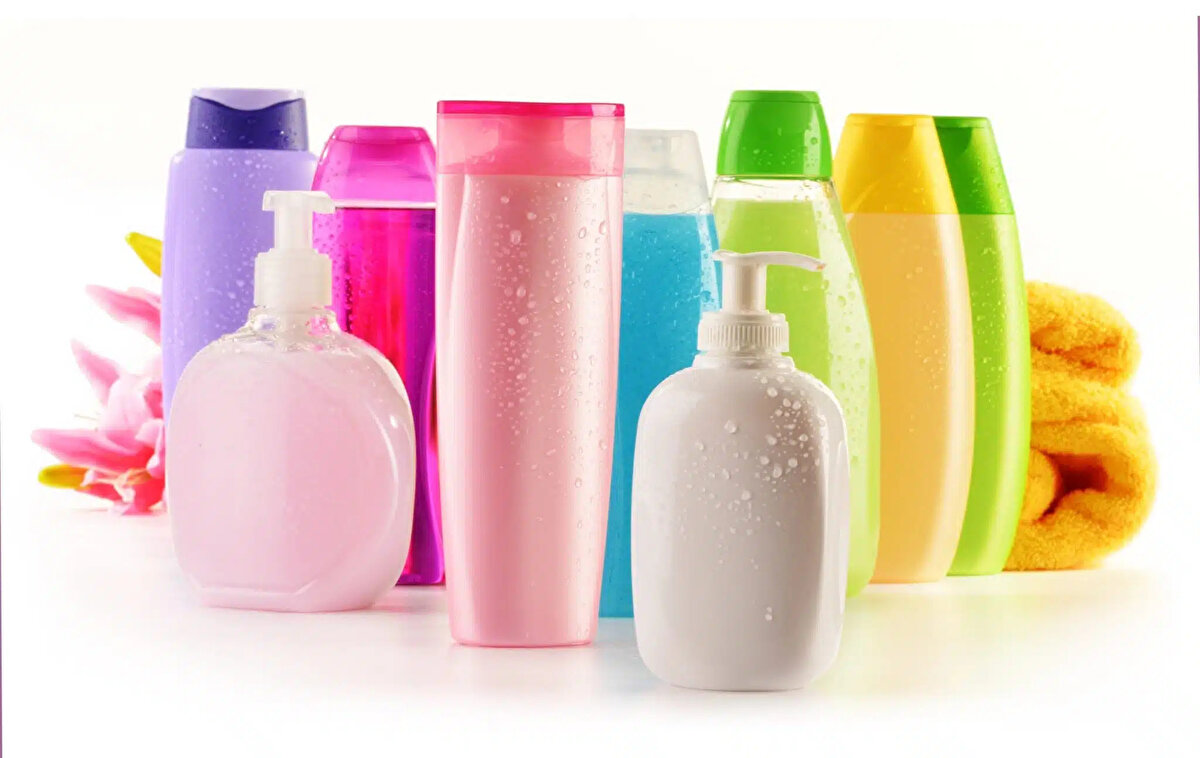 - Tarımda kullanılan pestisit ve ağır metaller,<br>- Şampuan, sabun, mutfaklar ve evlerin diğer birimlerindeki sözde temizlik maddelerinin toksik etkisi,<br>-  Kozmetik ürünleri ve parfümler 