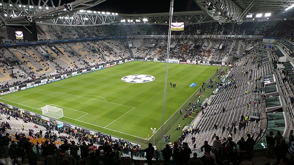 8. Juventus (İtalya)