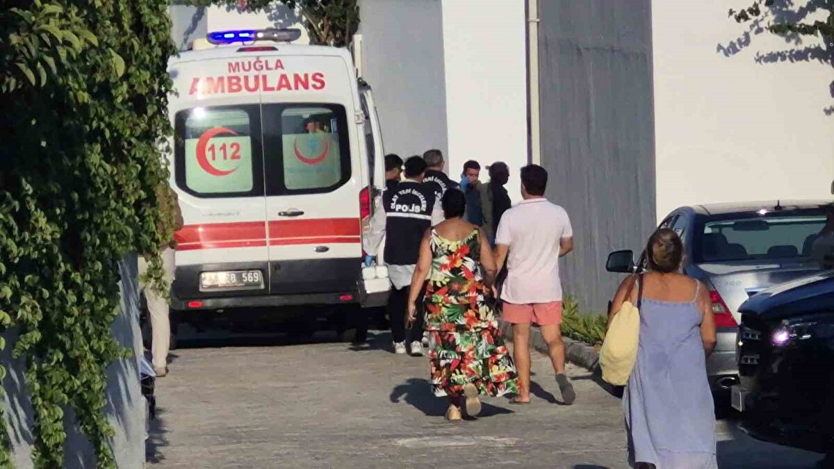 Sevgili oldukları öğrenilen çiftin sağlık ekiplerince yapılan kontrollerinde hayatını kaybettiği belirlendi.