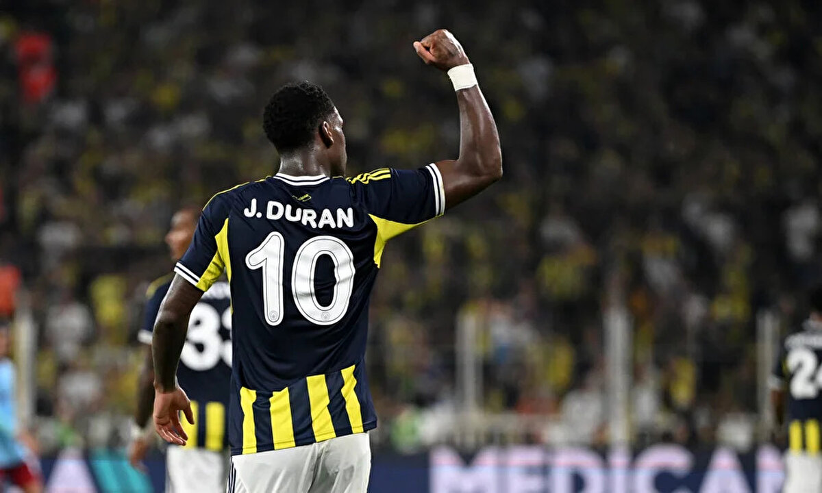 1 gol atan Duran'ın çektiği şutların %50'si isabetli iken maçı 7,8 puan ortalaması ile tamamladı.