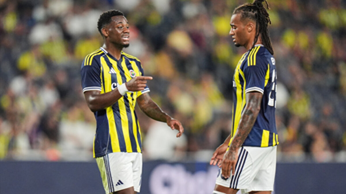 Fenerbahçe'nin bu sezon kadrosuna kattığı Jhon Duran ve Archie Brown'un performansları da göz doldurdu