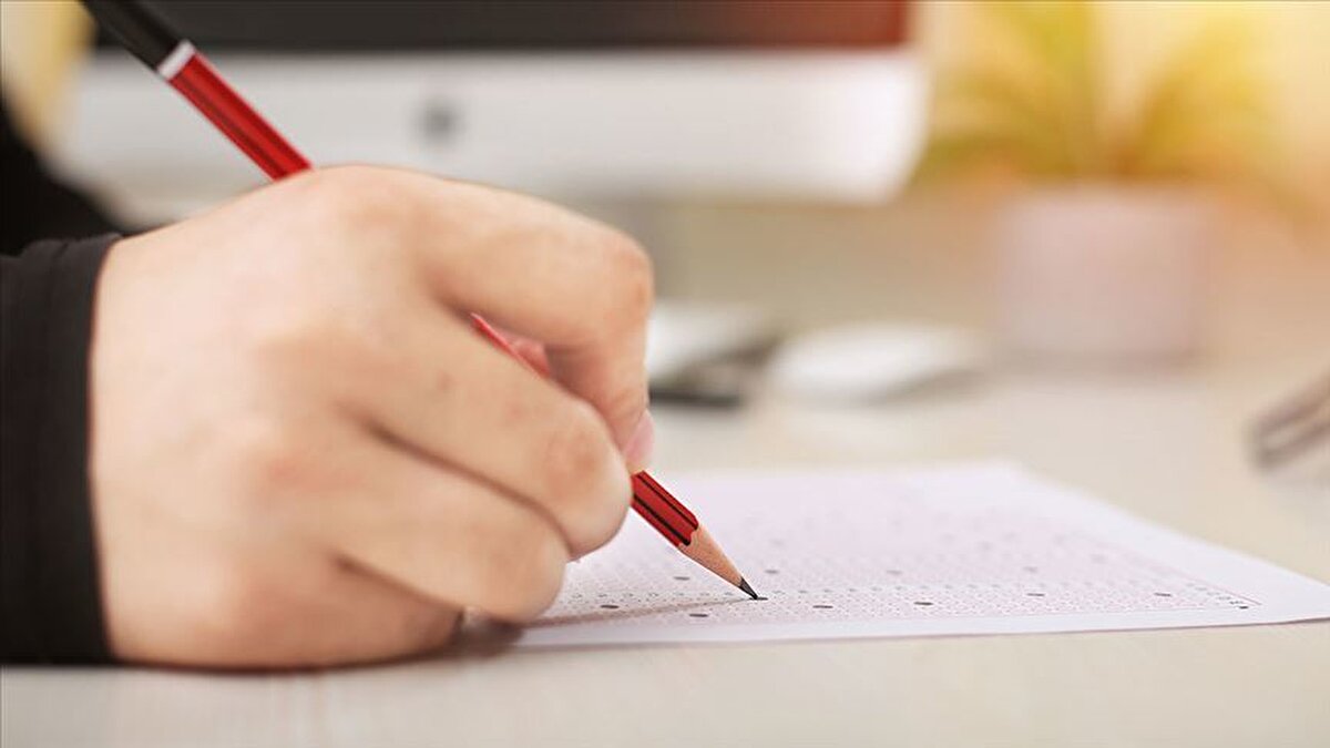 Tercih sonuçları açıklanmadıysa ne yapılmalı?<br>ÖSYM’nin resmi duyuruları takip edilmeli, açıklama tarihinden önce farklı kaynaklara itibar edilmemelidir.