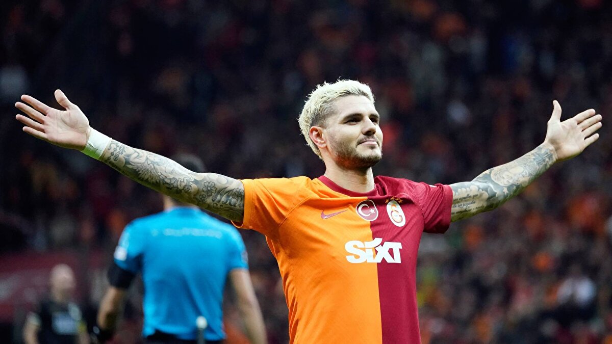Yeni sezona başladıkları için mutlu olduklarını aktaran Icardi, "Yıllar sonra kaptanlığı Muslera'dan devralmak benim için çok büyük bir gurur. Bu kulübü her zaman gururla temsil ettim, takım arkadaşlarıma yardımcı olmaya çalıştım. Şimdi de kaptan olarak temsil edeceğim için çok mutluyum." diye konuştu.
