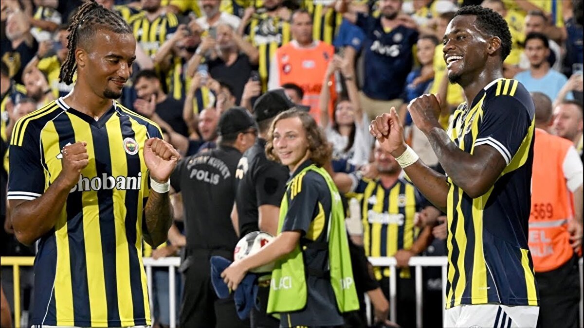 <br><br>    Haberler Spor&Skor Haberleri Kerem Aktürkoğlu ve son dakika: Anlaşma tamam, Fenerbahçe İstanbul'a getiriyor <br><br>Kerem Aktürkoğlu ve son dakika: Anlaşma tamam, Fenerbahçe İstanbul'a getiriyor<br>Fenerbahçe, camianın bir süredir beklediği Kerem Aktürkoğlu transferinde mutlu sona ulaştı.<br><br>13.08.2025 - 19:59<br><br>ntv.com.tr<br><br>    Paylaş<br><br>Kerem Aktürkoğlu ve son dakika: Anlaşma tamam, Fenerbahçe İstanbul'a getiriyor<br><br>Feyenoord'u 5-2 yenerek UEFA Şampiyonlar Ligi play-off turuna adını yazdıran Fenerbahçe'de sıcak gelişmeler yaşanıyor.<br>