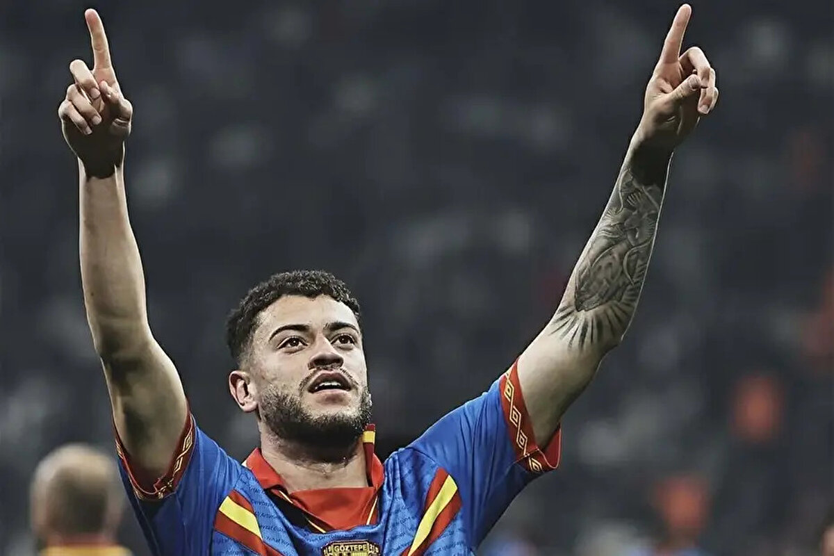 Daha önce transfere yönelik çıkan haberlerde Leipzig'in bonservis için Göztepe'ye bonuslarla birlikte 23 milyon euro ödeyeceği iddia edilmişti.