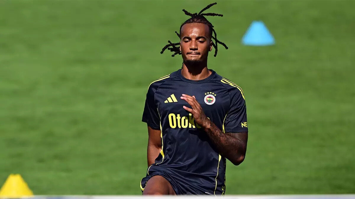 Maçın oyuncusunun Archie Brown olduğunu belirten Nihat Kahveci, "Duran ile En Nesyri ikilisi sahadayken Fenerbahçe çok daha iyi pres yaptı. En Nesyri, forvet özellikli bir oyuncuyla oynadığı zaman daha etkili oluyor. Mesela Dzeko. Bugün de Duran. Tek oynadığı zamanlarda sahada yok oluyor. Bazı oyuncular yanına forvet istiyor" ifadelerini kullandı.<br>