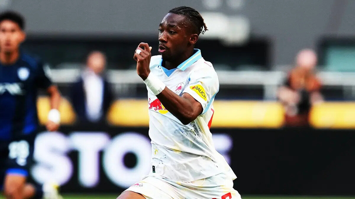 0 MAÇTA 21 GOLE KATKI VERDİ<br><br> <br><br>Geçtiğimiz sezon ligde 30 maça çıkan Dorgeles Nene, 13 gol ve 8 asistlik skor katkısı vermişti. Malili kanat oyuncusunun Salzburg ile 3 yıl daha sözleşmesi bulunuyor.