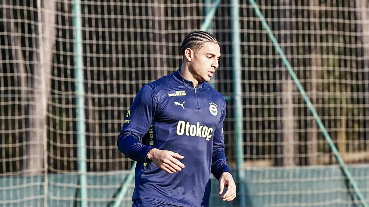 Geçtiğimiz sezon ara transfer döneminde 12 milyon euro bonservis bedeliyle Aston Villa Kulübü'nden transfer edilen Diego Carlos'un ayrılığı yakın.