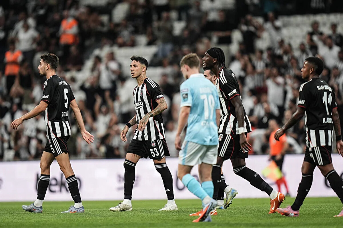 The 42: "Beşiktaş, İstanbul'da oynanan UEFA Konferans Ligi 3. tur eleme maçında St Patrick's Athletic karşısında yaşadığı sıkıntının ardından bir üst tura yükseldi. Ole Gunnar Solskjaer'in takımı geceyi 3-2, toplamda ise 7-3 kazandı ancak bu pek de kolay bir ilerleme değildi."<br>