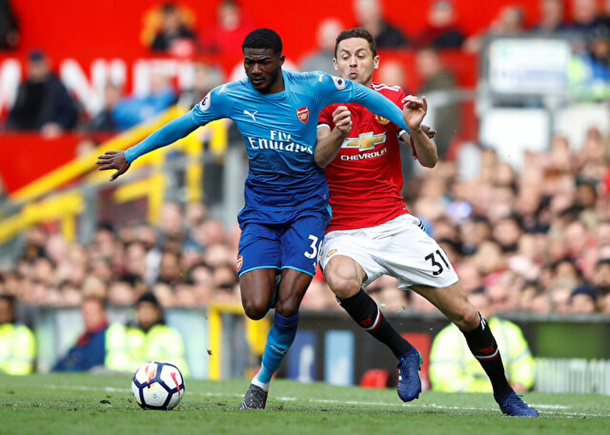 RMC Sport'ta yer alan habere göre; Galatasaray, Lyon forması giyen İngiliz sağ bek Ainsley Maitland-Niles'ı kadrosuna katmak istiyor.<br><br>