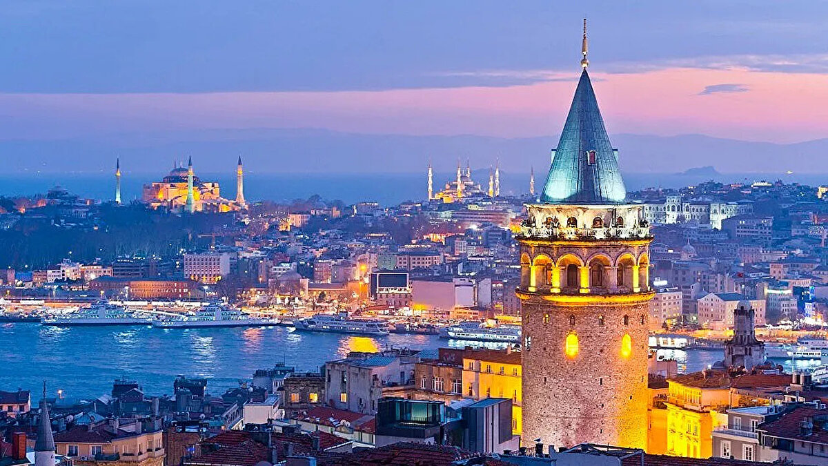 <br><br>İSTANBUL<br><br> <br><br>Türkiye'den sadece İstanbul listeye girerken 33 puanla 95'inci sıraya yerleşti. iqair.com'un derlediği bilgilere göre Türkiye hava kalitesi 'iyi' olarak değerlendirilen 50 puan kriterine takılmadı. Bu da İstanbul havasının nispeten iyi olduğunu ortaya koydu. <br>